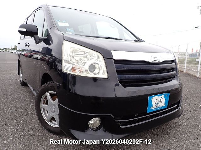 2009 TOYOTA NOAH thumbnail 2