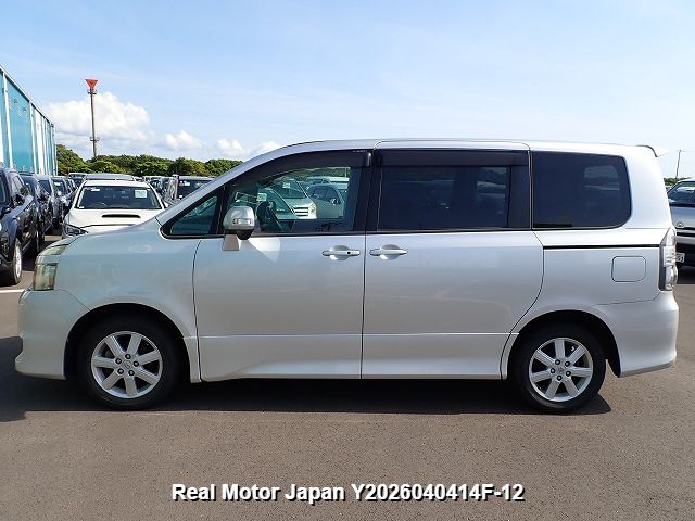 2008 TOYOTA VOXY thumbnail 3
