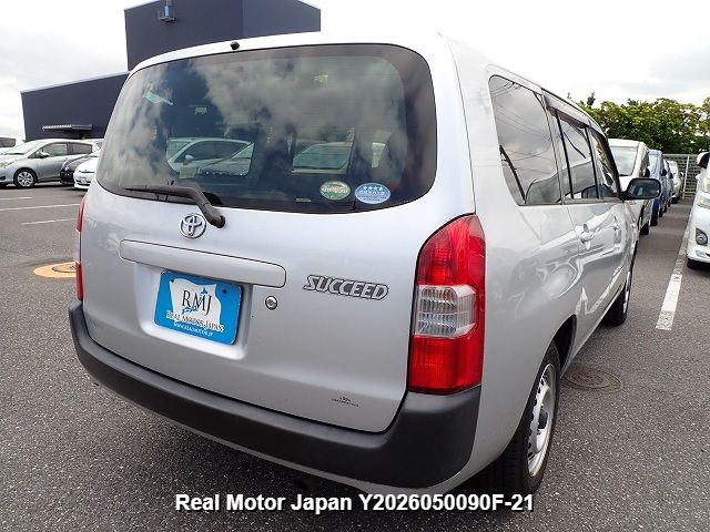 2016 TOYOTA SUCCEED VAN thumbnail 4
