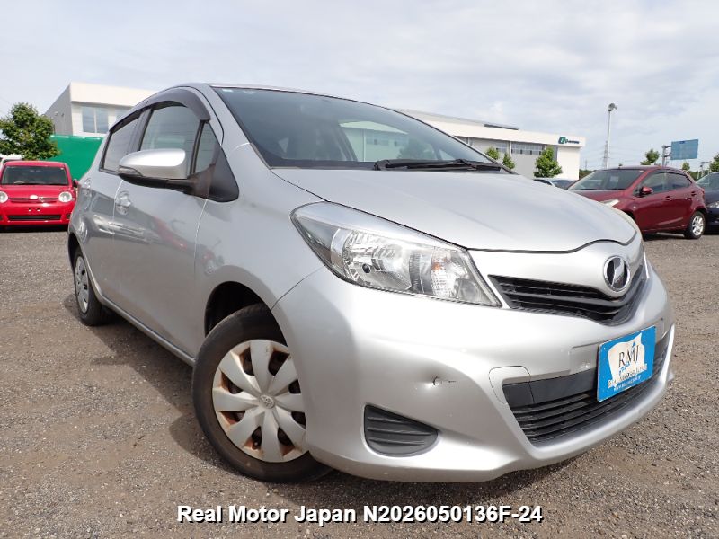 2011 TOYOTA VITZ thumbnail 2