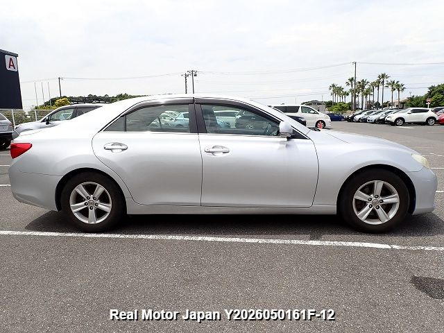 2010 TOYOTA MARK X thumbnail 4