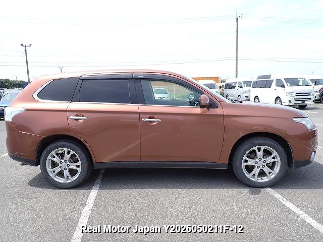 2013 MITSUBISHI OUTLANDER thumbnail 4