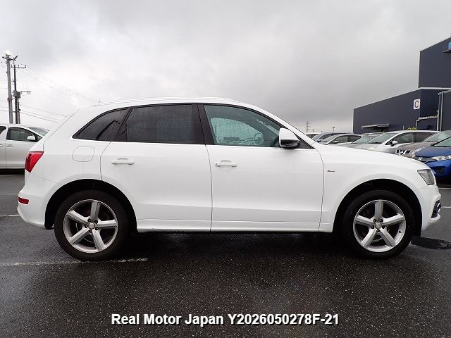 2010 AUDI Q5 thumbnail 4