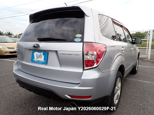 2012 SUBARU FORESTER thumbnail 4