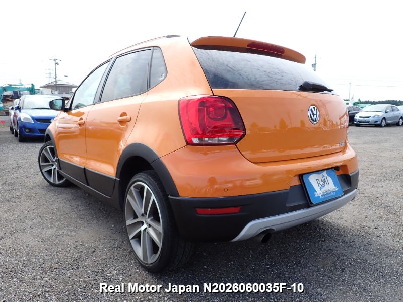 2010 VOLKSWAGEN CROSS POLO thumbnail 3