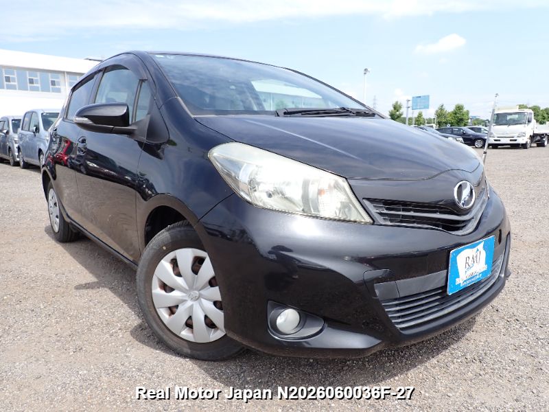 2011 TOYOTA VITZ thumbnail 2
