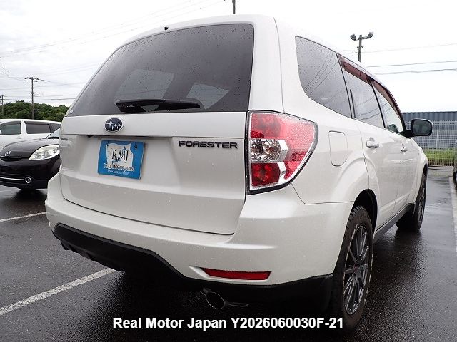 2012 SUBARU FORESTER thumbnail 4