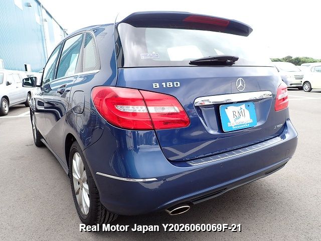 2012 MERCEDES-BENZ B-CLASS thumbnail 3
