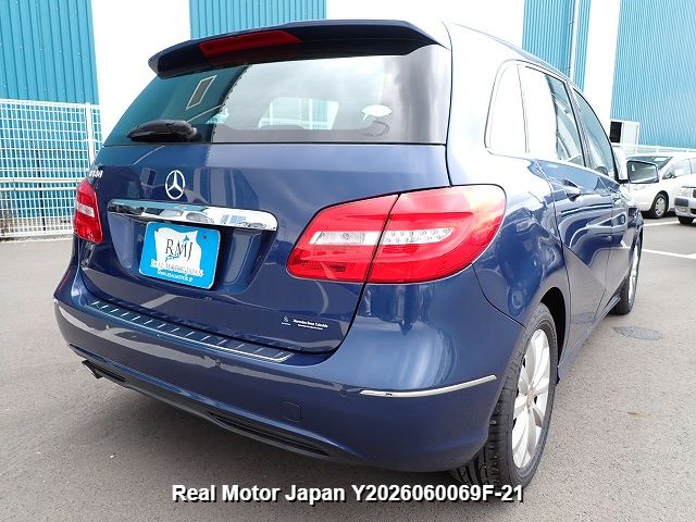 2012 MERCEDES-BENZ B-CLASS thumbnail 4
