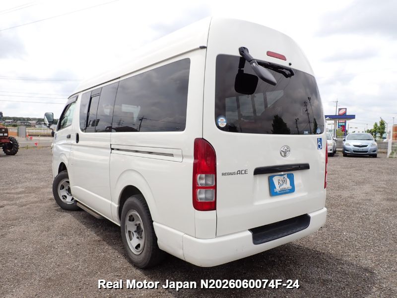 2008 TOYOTA REGIUS ACE thumbnail 3