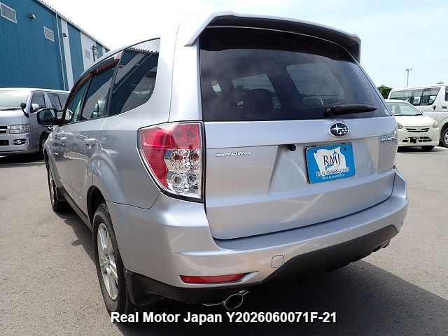 2012 SUBARU FORESTER thumbnail 3