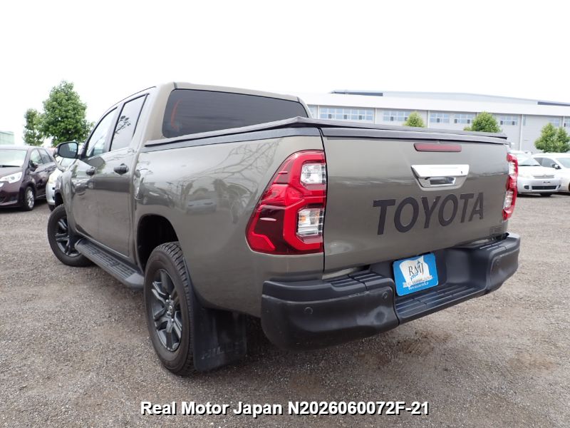 2023 TOYOTA HILUX thumbnail 3