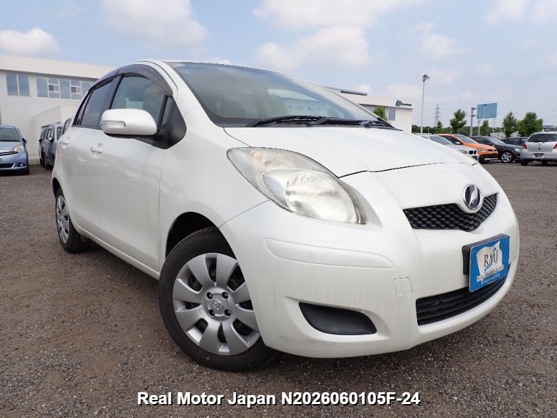 2010 TOYOTA VITZ thumbnail 2