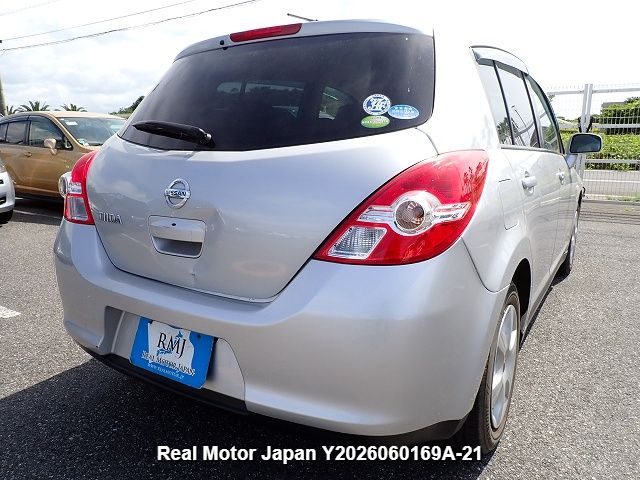 2012 NISSAN TIIDA thumbnail 3