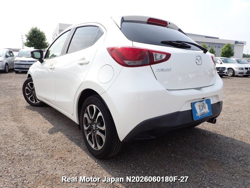 2015 MAZDA DEMIO thumbnail 3
