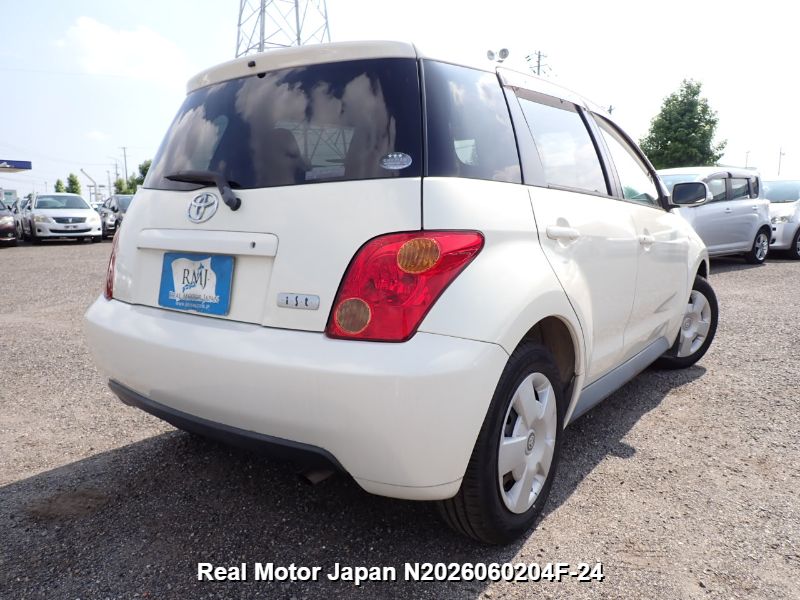 2004 TOYOTA IST thumbnail 4