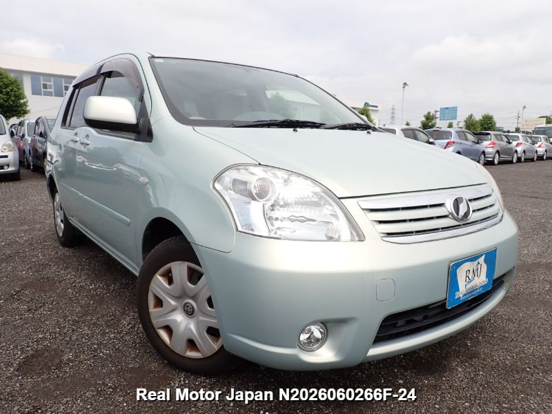 2011 TOYOTA RAUM thumbnail 2