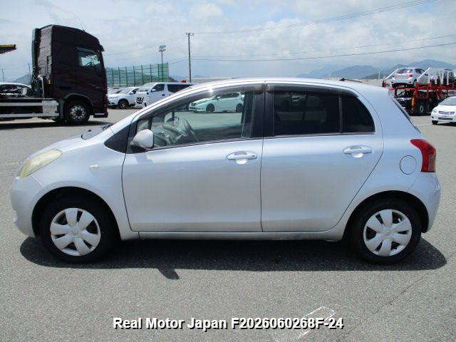 2007 TOYOTA VITZ thumbnail 3