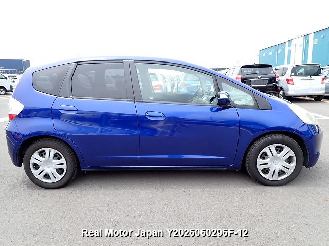 2010 HONDA FIT thumbnail 4
