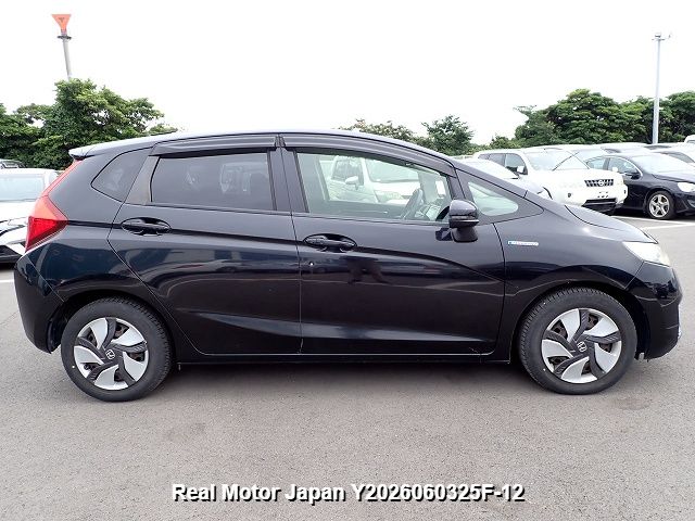 2014 HONDA FIT HYBRID thumbnail 4