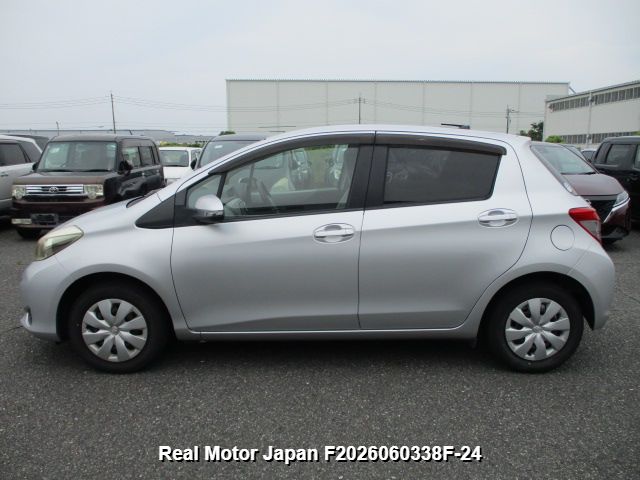 2011 TOYOTA VITZ thumbnail 3