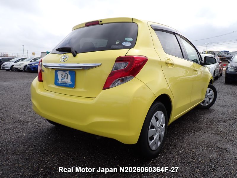 2015 TOYOTA VITZ thumbnail 4