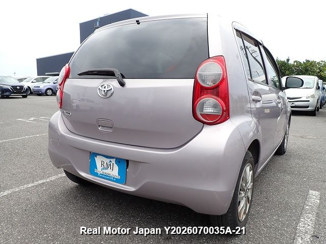 2011 TOYOTA PASSO thumbnail 4