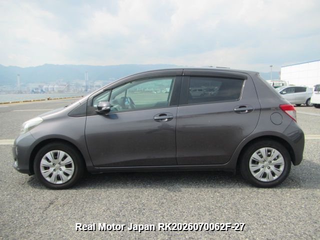 2012 TOYOTA VITZ thumbnail 3