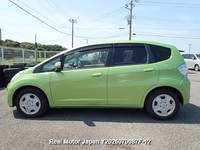 2011 HONDA FIT HYBRID thumbnail 3