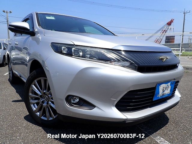 2015 TOYOTA HARRIER thumbnail 2