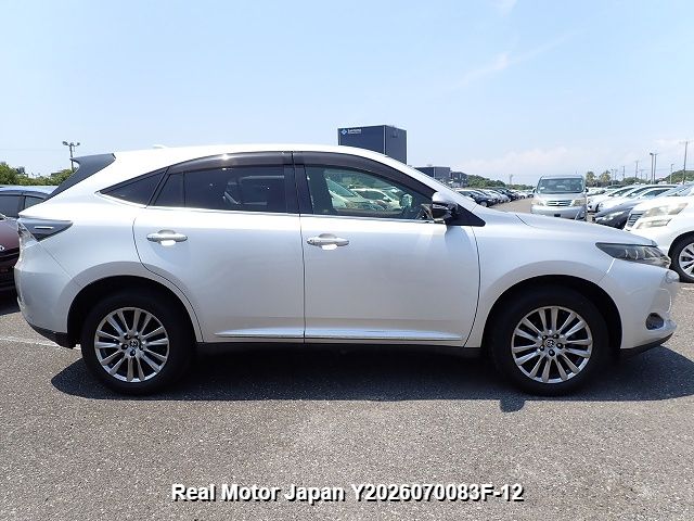 2015 TOYOTA HARRIER thumbnail 4