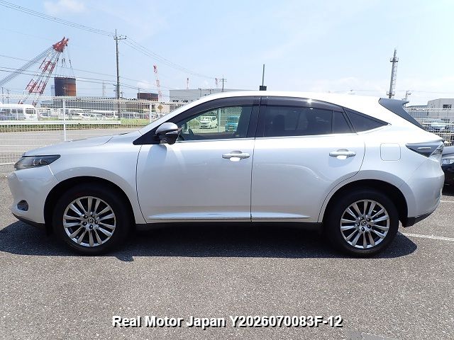 2015 TOYOTA HARRIER thumbnail 3