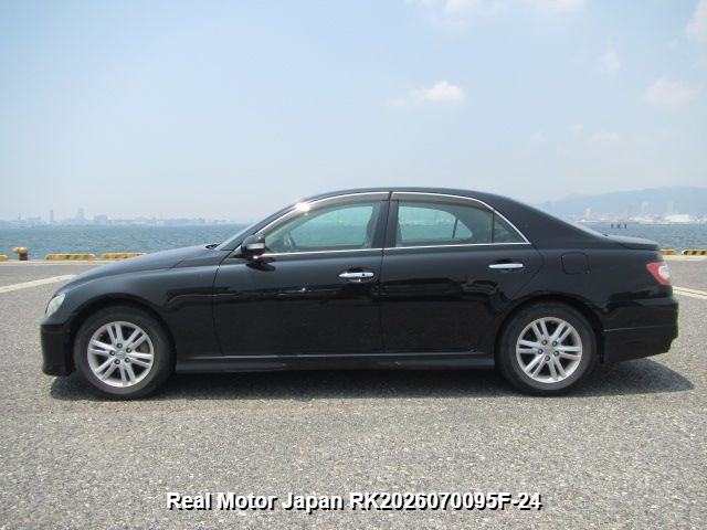 2009 TOYOTA MARK X thumbnail 3