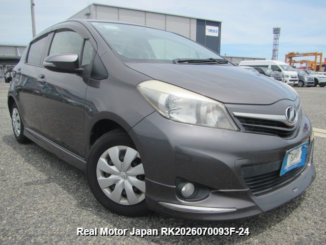 2011 TOYOTA VITZ thumbnail 2