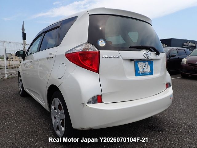 2011 TOYOTA RACTIS thumbnail 3