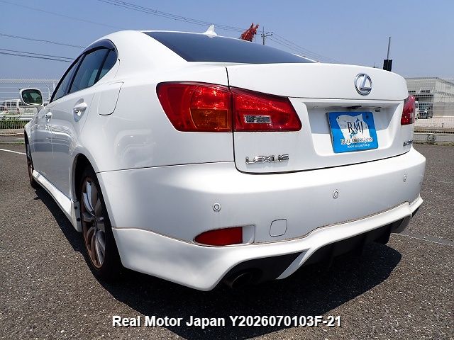 2005 LEXUS IS thumbnail 3