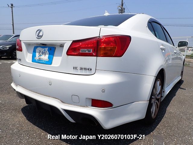 2005 LEXUS IS thumbnail 4