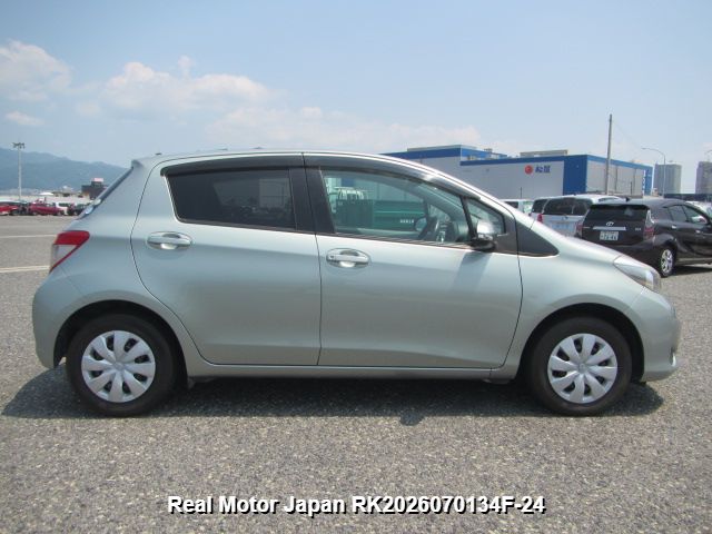 2011 TOYOTA VITZ thumbnail 4