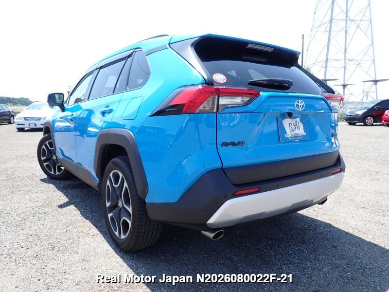 2020 TOYOTA RAV4 thumbnail 3