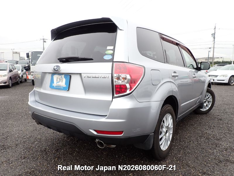 2011 SUBARU FORESTER thumbnail 4