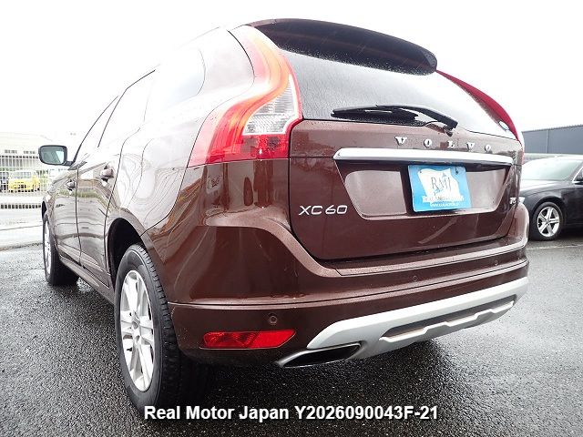 2015 VOLVO XC60 thumbnail 3