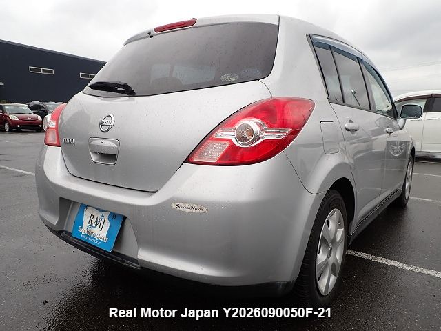 2010 NISSAN TIIDA thumbnail 4