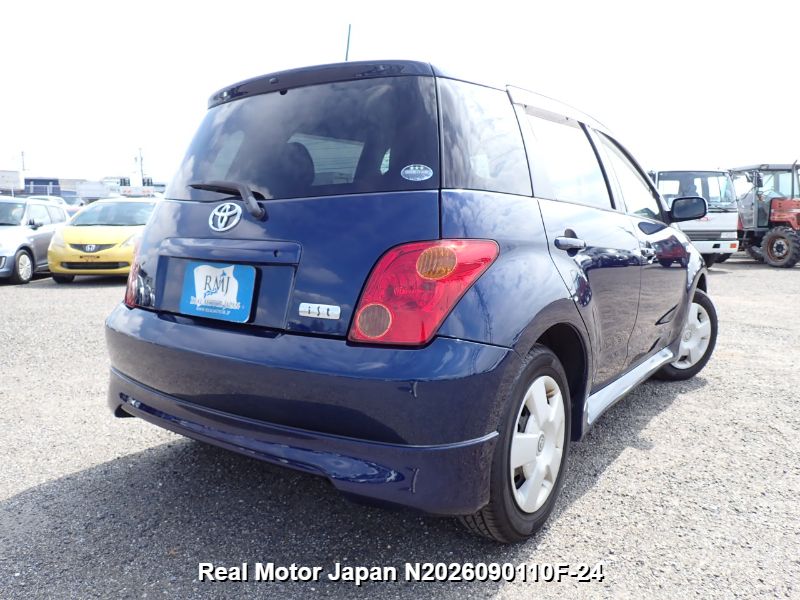 2004 TOYOTA IST thumbnail 4