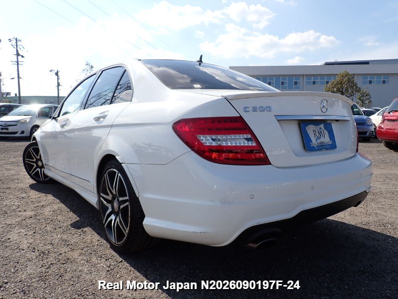 2013 MERCEDES-BENZ C-CLASS thumbnail 3